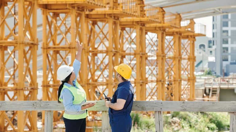 Đo đạc thửa đất để xét điều kiện cấp sổ đỏ