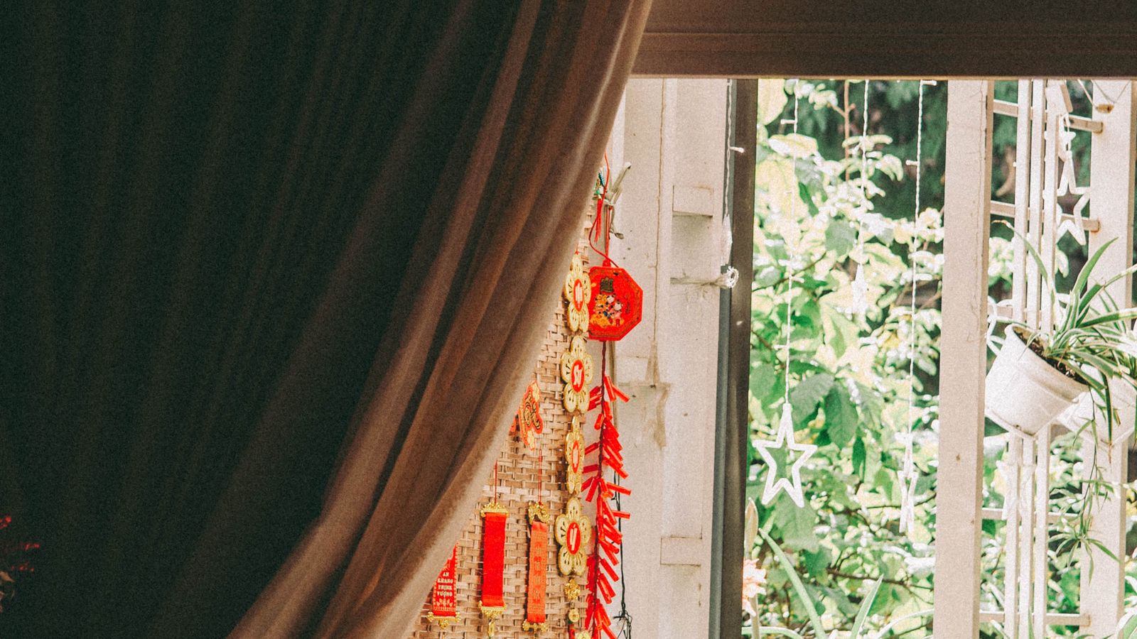 Muon tuoi lam nha va xem tuoi sua nha